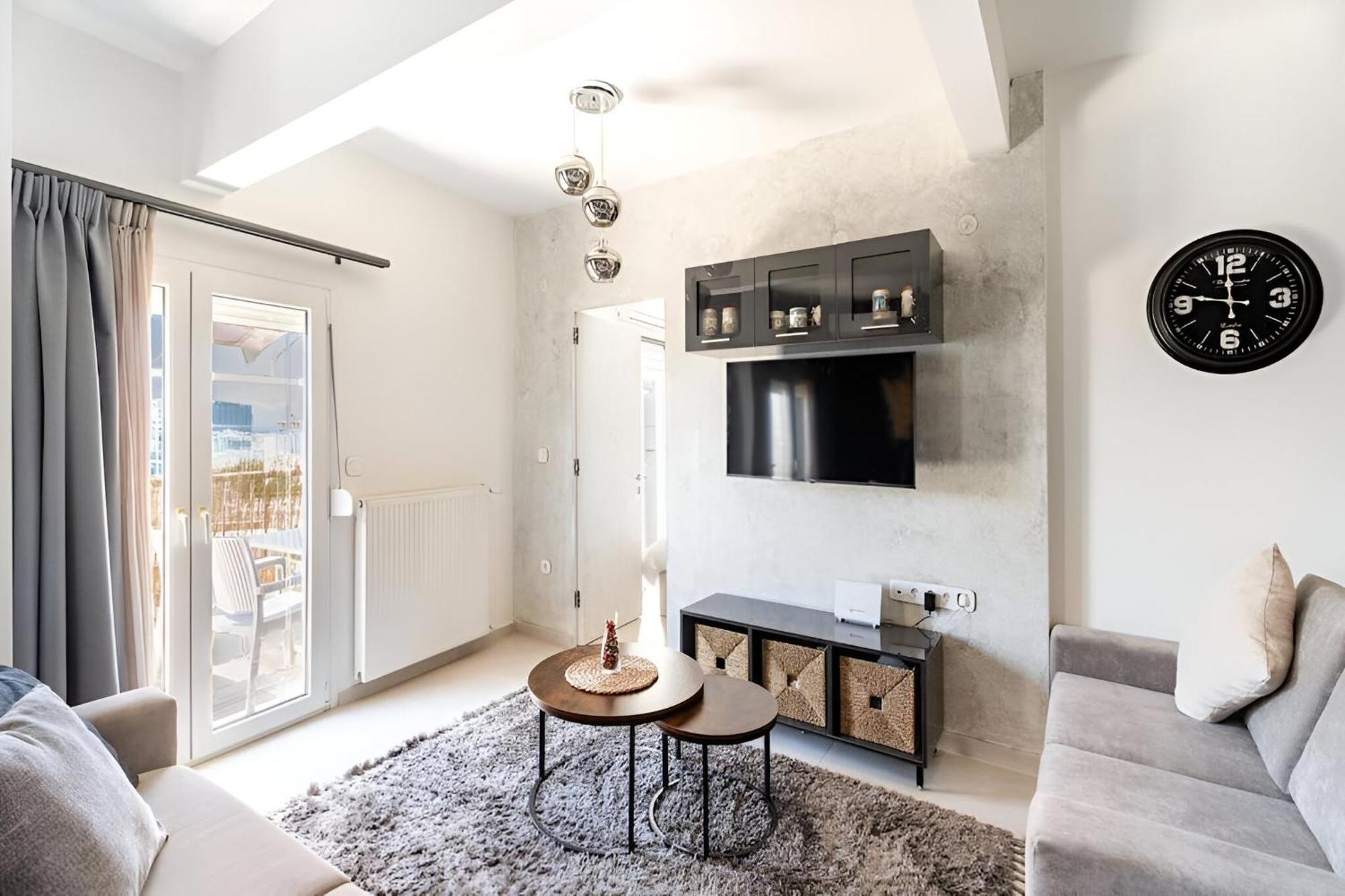 Elegant, Modern & Spacious Apartment In Thessaloniki With Balcony Zewnętrze zdjęcie